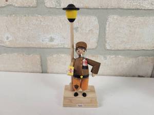 lot 562 image: Erzgebirge Wooden Figure - 4.75 Tall - Made in Germany