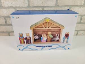 lot 576 image: ROMAN Nativity Scene - New in Box