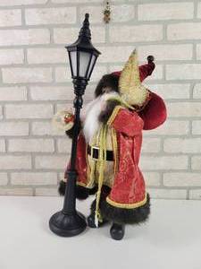 lot 580 image: New 24 Santa Claus w LED Lamppost