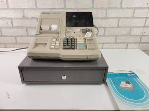 lot 679 image: SHARP ER-2385 Cash Register - NO SHIPPING