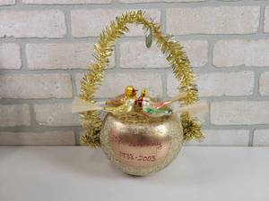 lot 684 image: Rare Handmade Inge-Glas A Family Affair Christmas Ornament - Signed and Numbered - Made in Germany