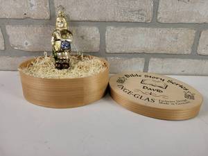 lot 712 image: Handmade Inge-Glas Glass Ornament David Bible Series - Made in Germany