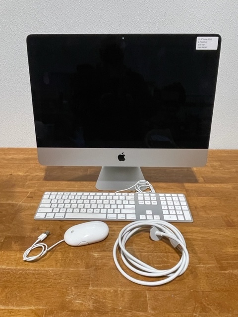 lot 3 image: Apple iMac 21.5 Desktop Computer Late 2012