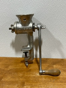 lot 10 image: Universal No 2 Meat and Food Grinder
