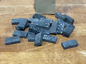 lot 25 image: Vintage Dominoes