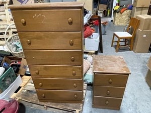lot 42 image: Vintage Dressers