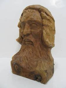 lot 61 image: Heavy Thick Burled Wood Bust Sculpture