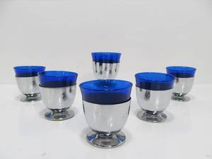lot 35 image: Set of 6 1930s Walter Von Nessen Chrome & Cobalt Blue Art Deco Cups
