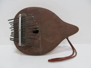 lot 102 image: Vintage Kalimba Gourd Instrument 