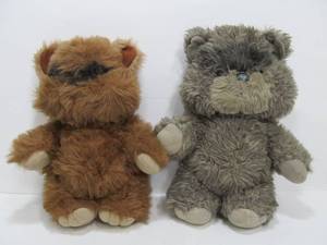 lot 128 image: 2 Orig Vintage Early 80s KENNER Star Wars EWOK Plush Toys