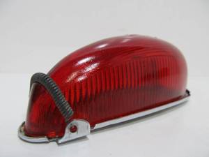 lot 132 image: NOS Vintage DO-RAY Red Glass ZEPHYR Tail Light Lens