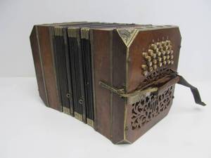 lot 135 image: Working Antique BANDONION Accordion Style Musical Instrument
