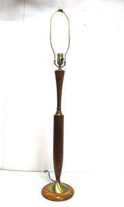 lot 198 image: Mid Century Teak And Brass Table Lamp