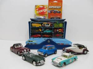 lot 209 image: Lot of Assorted Vintage Matchbox & Other Diecast Cars 