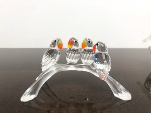 lot 165 image: Beautiful Group of 3 Signed SWAROVSKI Crystal Figurines wBirds
