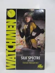 lot 280 image: Limited Edition WATCHMEN Silk Spectre Display Statue
