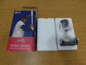 2022 Tony Oliva Hall Of Fame Bobble Head