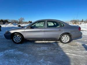2007 Ford Taurus SE