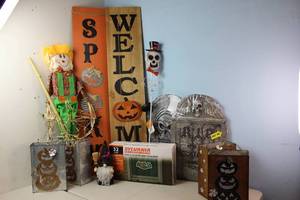 Halloween Party In a Box All NEW, lights work, over $350 MSRP.