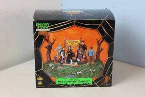 Lemax Spooky Town Pet Costume Contest # 94955 - Discontinued Collectors Item New