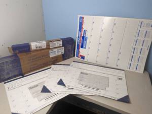 AT-A-GLANCE Erasable wall planners and calanders