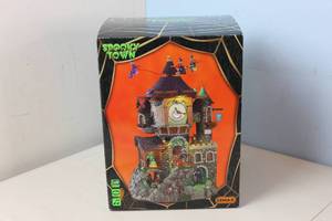 Lemax Spooky Town The Witching Hour # 15724 - Open Box