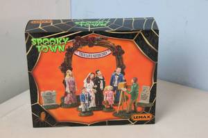 Lemax Spooky Town Zombie Wedding Party # 23587 - New