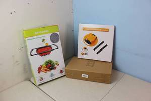 Household Bundle with Roller Rack, Mouse Trap Kit, and  Collapsable Collander