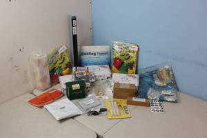 Assorted Amazon Returns & Shelf Pulls - Toys, Decorations, Poster See Picture