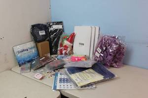 Assorted Amazon Returns & Shelf Pulls - Decor, Bathroom Organizer, Sports Display, See Picture