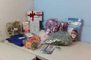 Assorted Amazon Returns & Shelf Pulls - Balloons, Decor, Seasonal, See Pictures