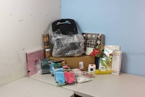 Assorted Amazon Returns & Shelf Pulls - 3D Lamp, Seasonal Table Cloth, Stickers, See Pictures