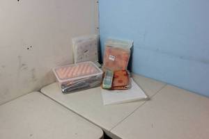 Lunch Bags and Ice Maker Kit