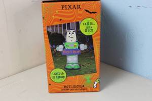 Disney Buzz Lightyear 3.5 ft Outdoor Inflatable