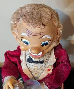 lot 30 image: Vintage Rosko Tin Bartender Toy