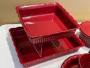 lot 66 image: Paula Deen Kitchen Dishes