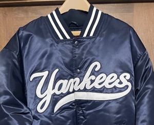 lot 145 image: Yankees Jacket New with Tags