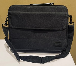lot 198 image: Trio of Dell, Targus and Samsonite Travel Bags