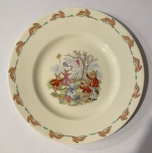 lot 201 image: Royal Doulton Bunnykins Grouping