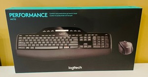 lot 206 image: New insignia Wired Keyboard and New Logitech Keyboard