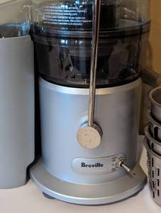 lot 89 image: Breville Juice Fountain Plus