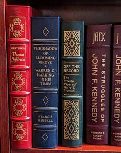 lot 117 image: Easton Press Leather Bound Library of Presidents #1