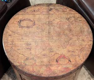 lot 175 image: Old World Map Accent Table