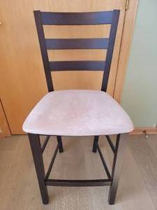 Macys Expandable Glass Top High-Top &amp Stools