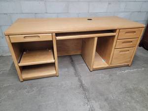 Contemporary Office Desk