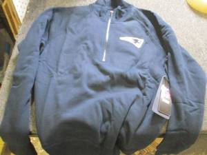 new womens large patriots sweatshir...