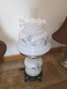 3 decorative lamps