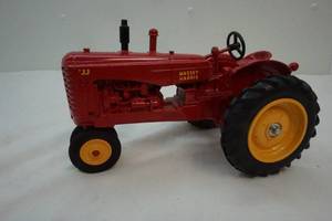 lot 40 image: Massey Harris tractor