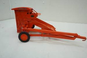 lot 78 image: Allis Chalmers baler