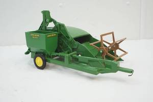 lot 99 image: John Deere 12 A combine